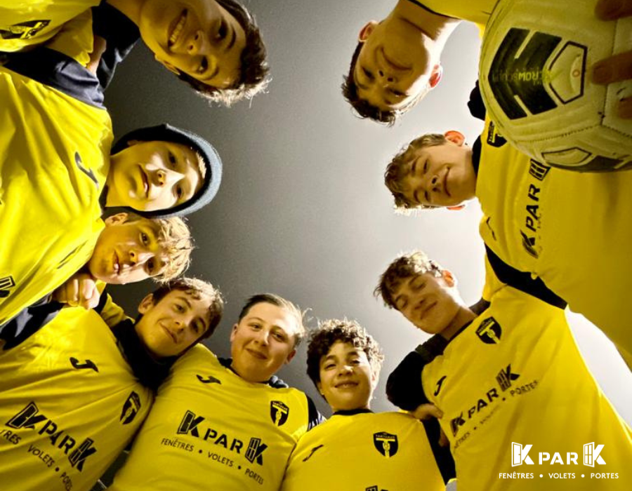 FC Tartaras maillot kpark U15 photo des joueurs vu du bas